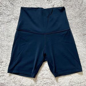 lululemon align super high rise shorts 6" - true navy - size 6